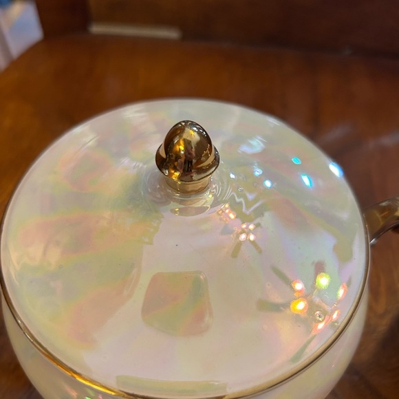 Vintage Nautilus Eggshell Iridescent Creamer & Sugar Set - Picture 9 of 11